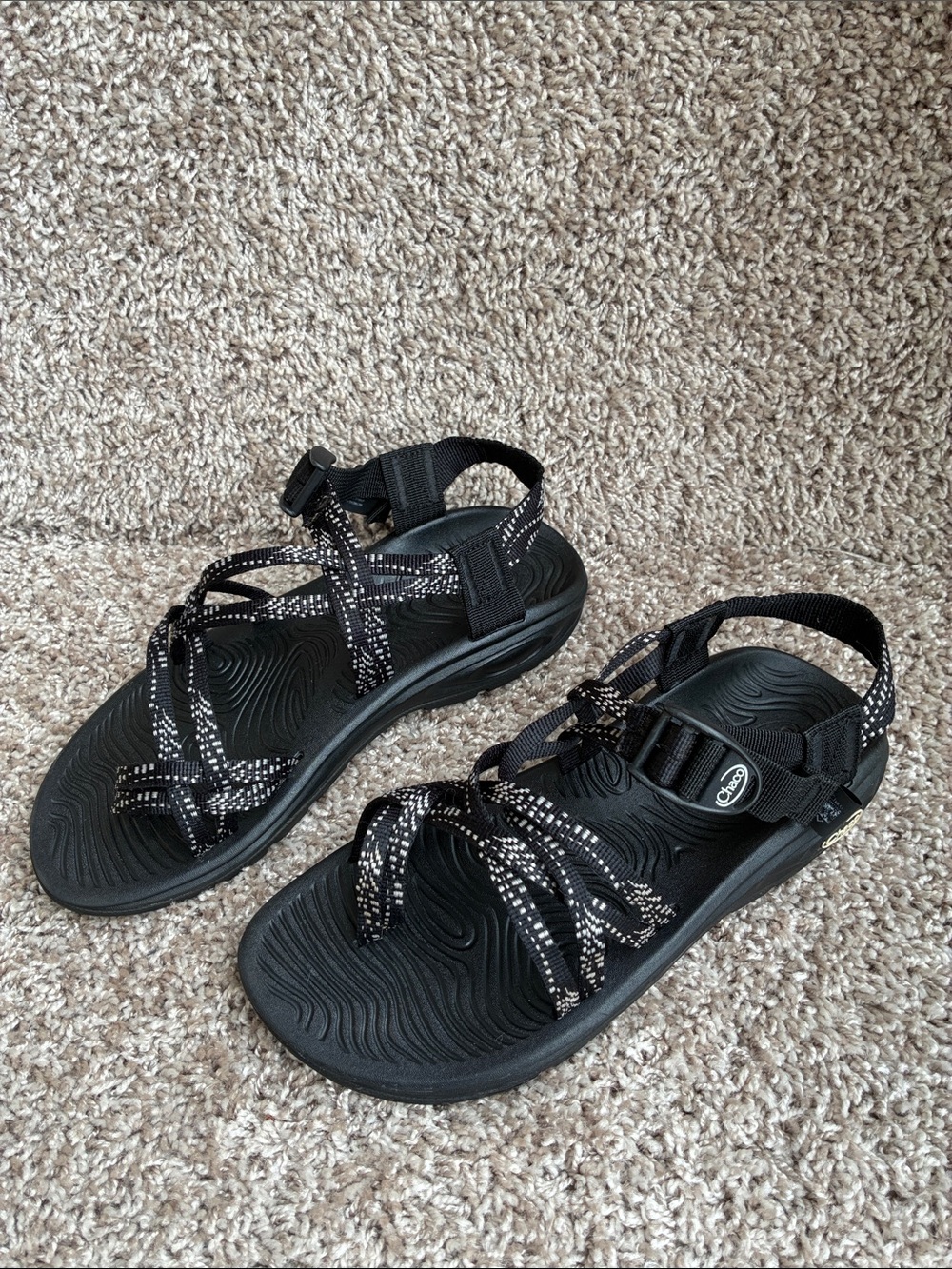 Chaco Women's Z/Volv X2 Dash Black Outdoor Hiking Sandals size 8